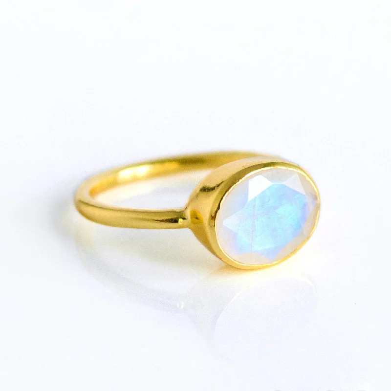 Men’s Wedding Ring with Engraving-Oval Rainbow Moonstone Ring : June Birthstone