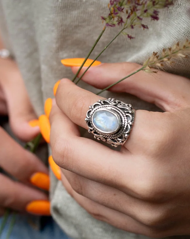 Men's Signet Ring-Moonstone Ring ~  Sterling Silver 925 ~ MR268