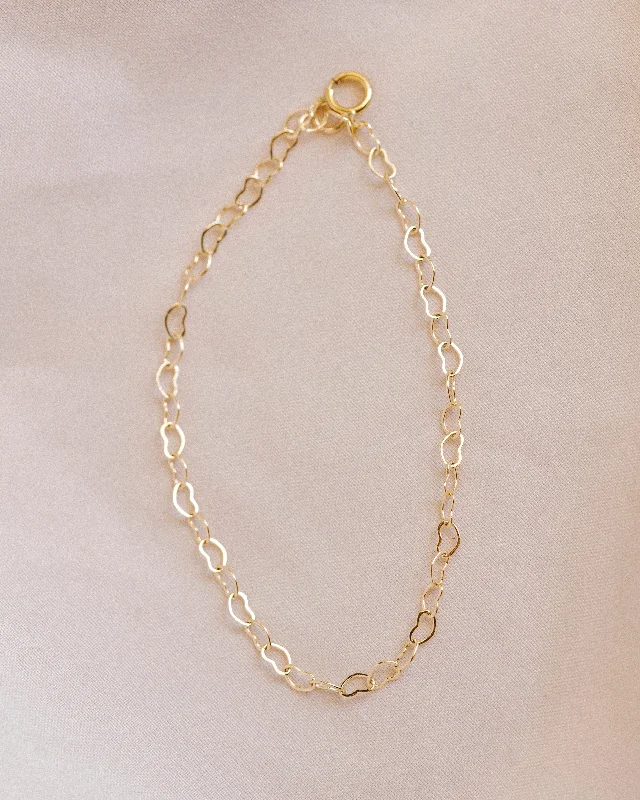 Minimalist Gold Bracelet-Chain of Hearts Bracelet