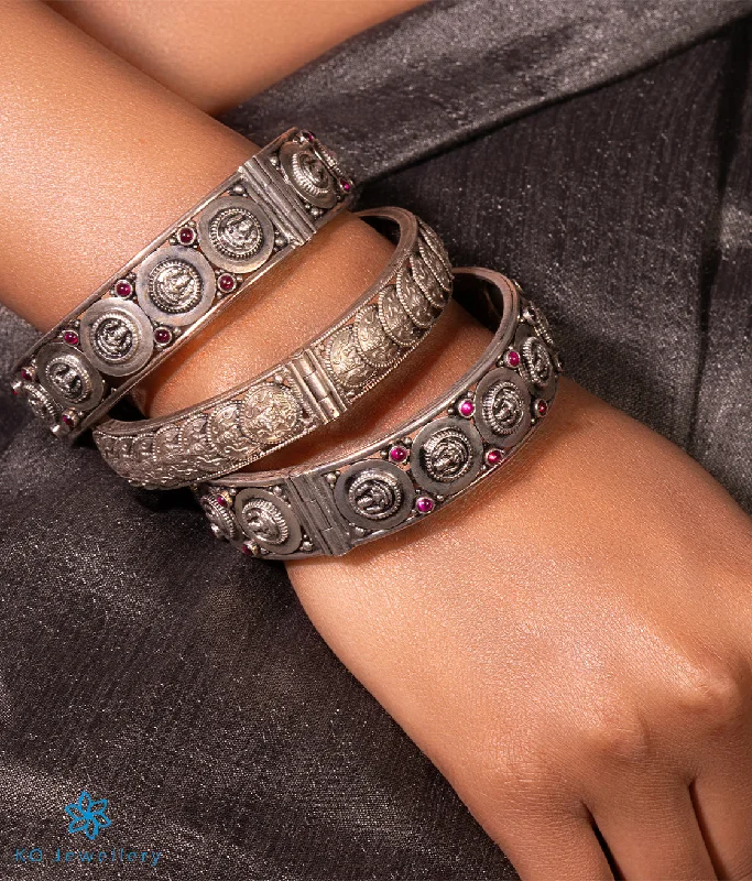 Diamond Bangle for Women-The Silver Lakshmi Coin Openable Kada Bracelet (Oxidised/Size 2.2/2.6/2.8)