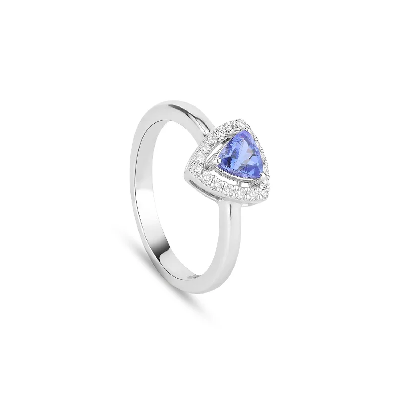 Women’s Ring with Gemstones-Trilliant shaped Blue Tanzanite diamond Ring