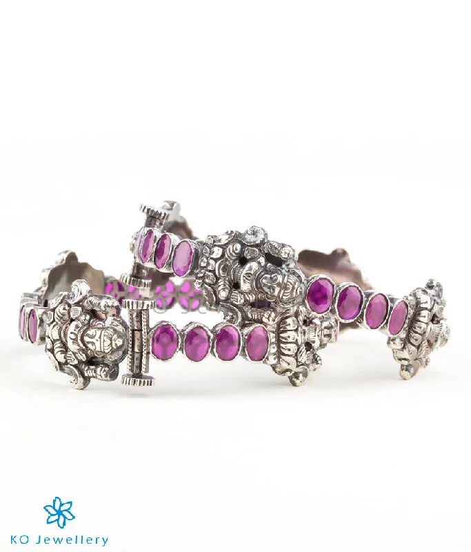 Bracelet with Silver Charms-The Shrinika Silver Kemp Bracelet(Oxidised/Size 2.2/2.4/2.8)