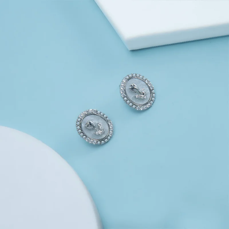 Hoop Earrings for Everyday-Hoop Earrings for Everyday-Nipura In Glory Pearly Stud Earrings